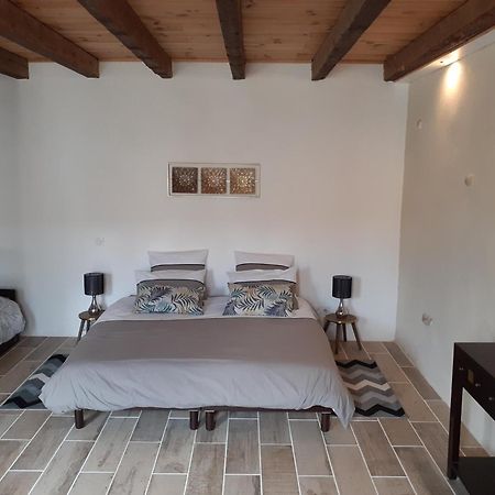 O Calme Hotel Brizambourg Екстериор снимка