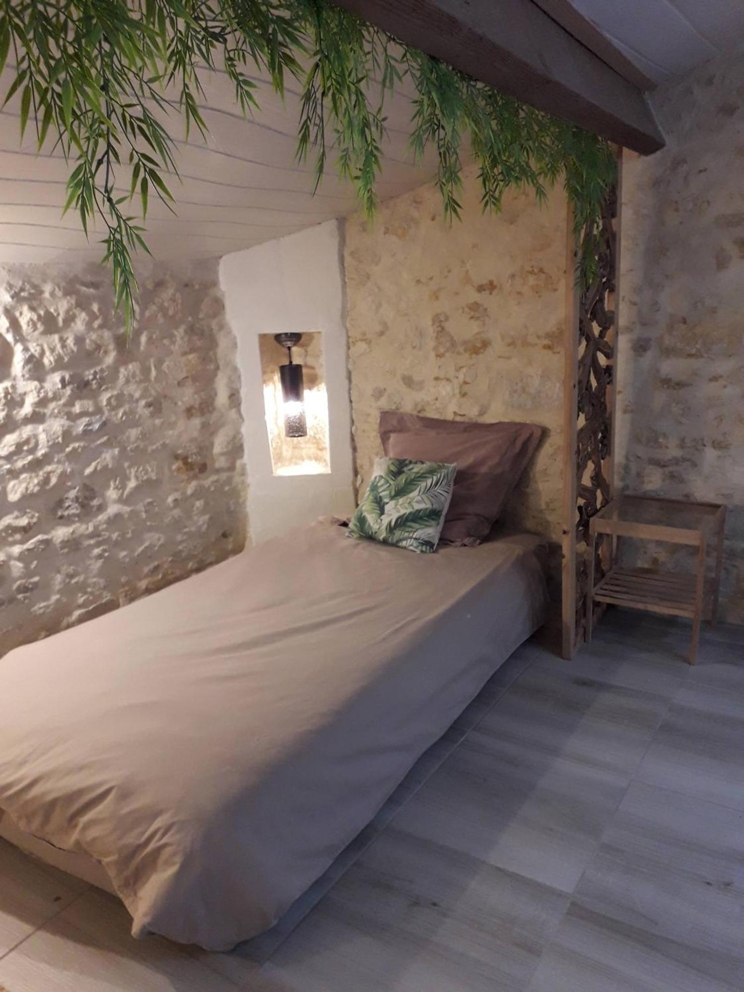 O Calme Hotel Brizambourg Екстериор снимка